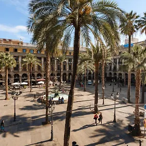 Do Placa Reial Powered By Sonder 5*, Barcelona Spanje