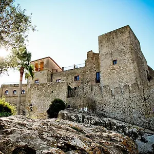 Hotell Tugasa Castillo De Castellar, Castellar de la Frontera
